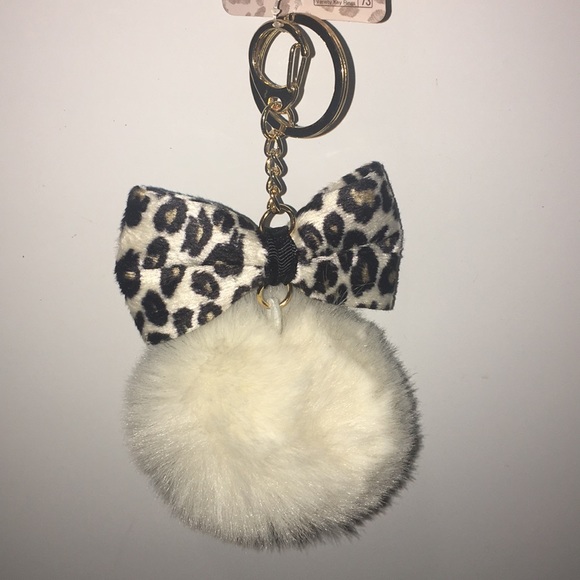 Key Holder / Keychain Fur with Ribbon - Picture 3 of 4